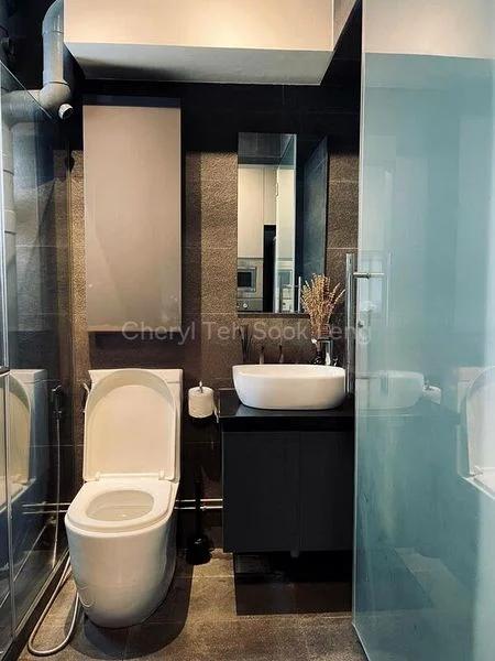 Common Room (HDB) for Rent in  75B Redhill Road - Image 5